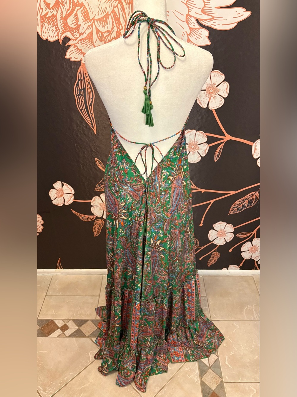 NWOT Enchanted Emerald Paisley Open Back Silk Blend Halter Maxi Dress - Picture 9 of 11
